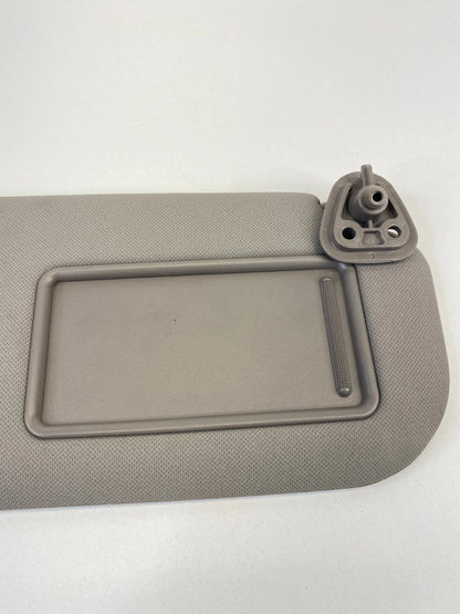 2010-2015 HYUNDAI TUCSON RIGHT PASSENGER SIDE SUNVISOR SUN VISOR SHADE OEM