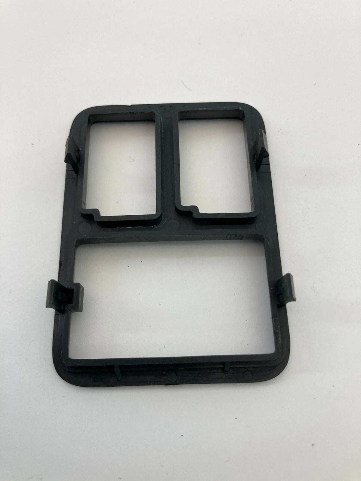 2000-2006 NISSAN SENTRA TRUNK LIGHT MIRROR SWITCH BEZEL TRIM COVER SURROUND OEM
