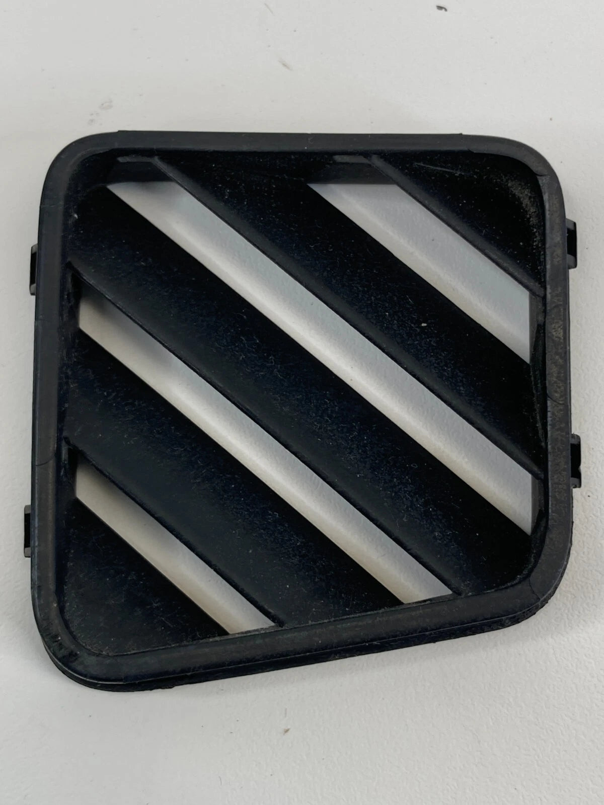 2009-2017 JEEP PATRIOT DASH RIGHT UPPER FRONT AIR VENT DEFROSTER GRILLE GRILL