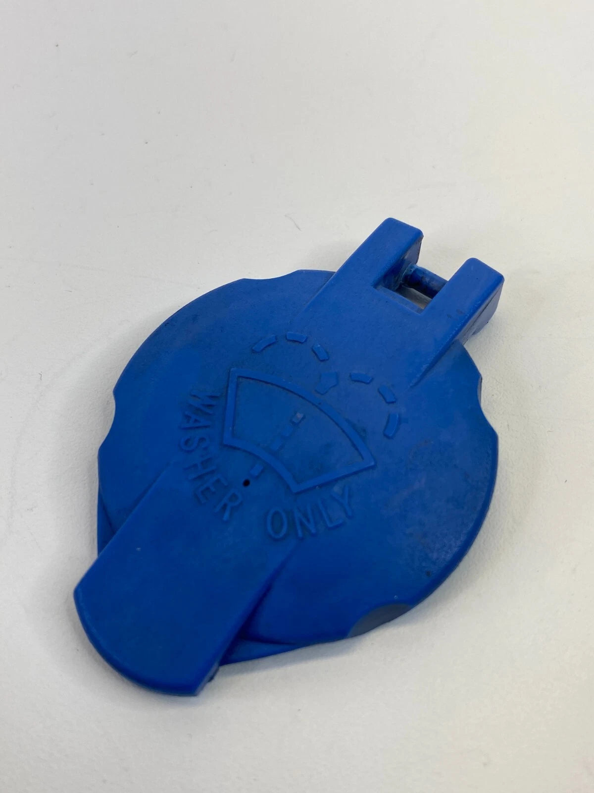 2011-2013 HYUNDAI ELANTRA WINDSHIELD WIPER WASHER FLUID RESERVOIR BOTTLE CAP OEM