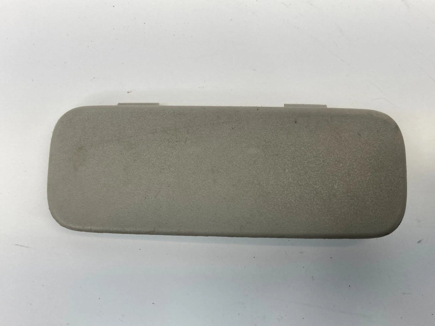 2009 2010 VOLKSWAGEN ROUTAN FRONT LEFT INTERIOR DOOR PANEL SCREW TRIM COVER OEM