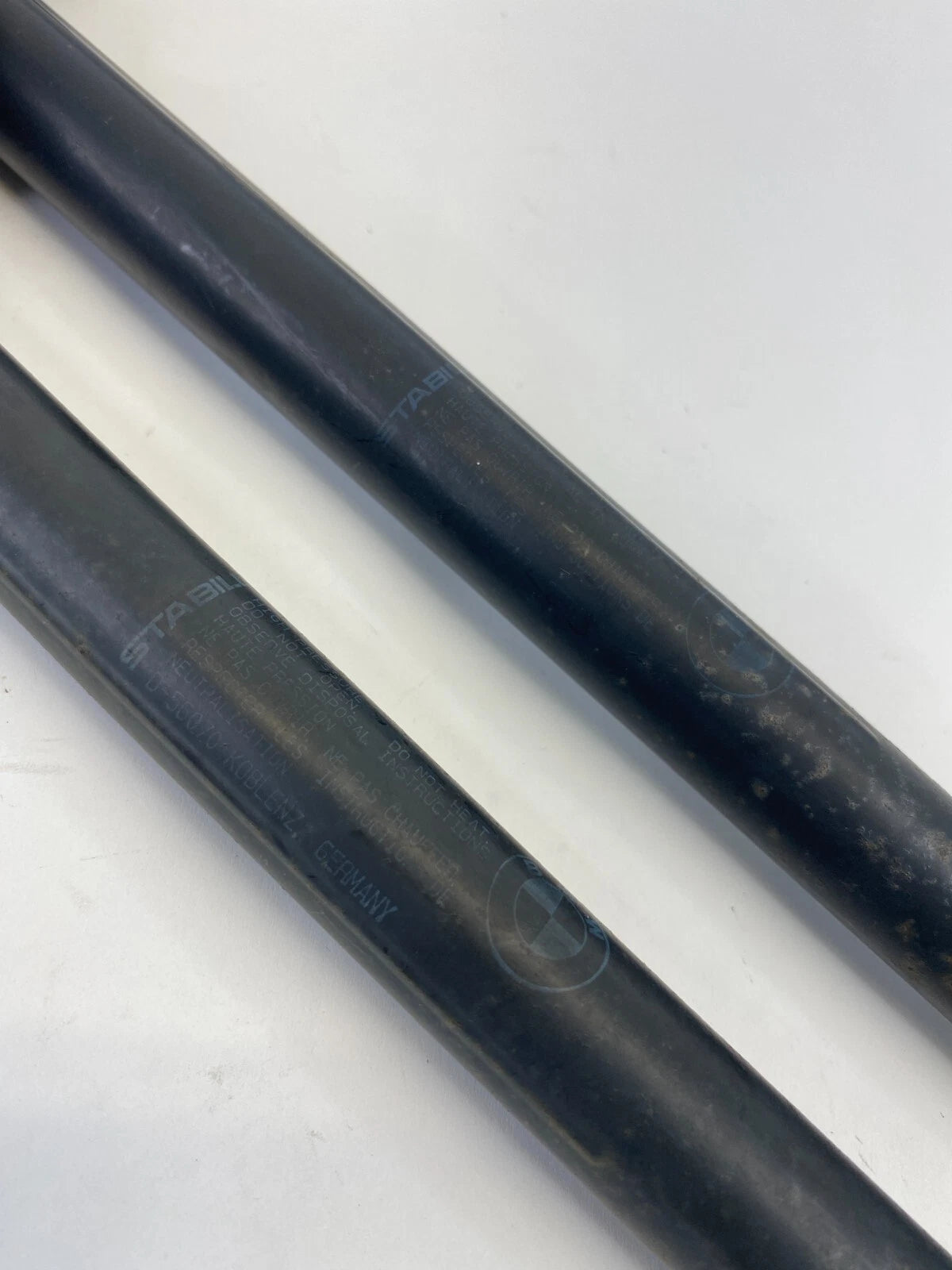 2004-2010 BMW X3 REAR TRUNK HATCH LIFT SUPPORT CYLINDER SHOCK STRUT SET OEM