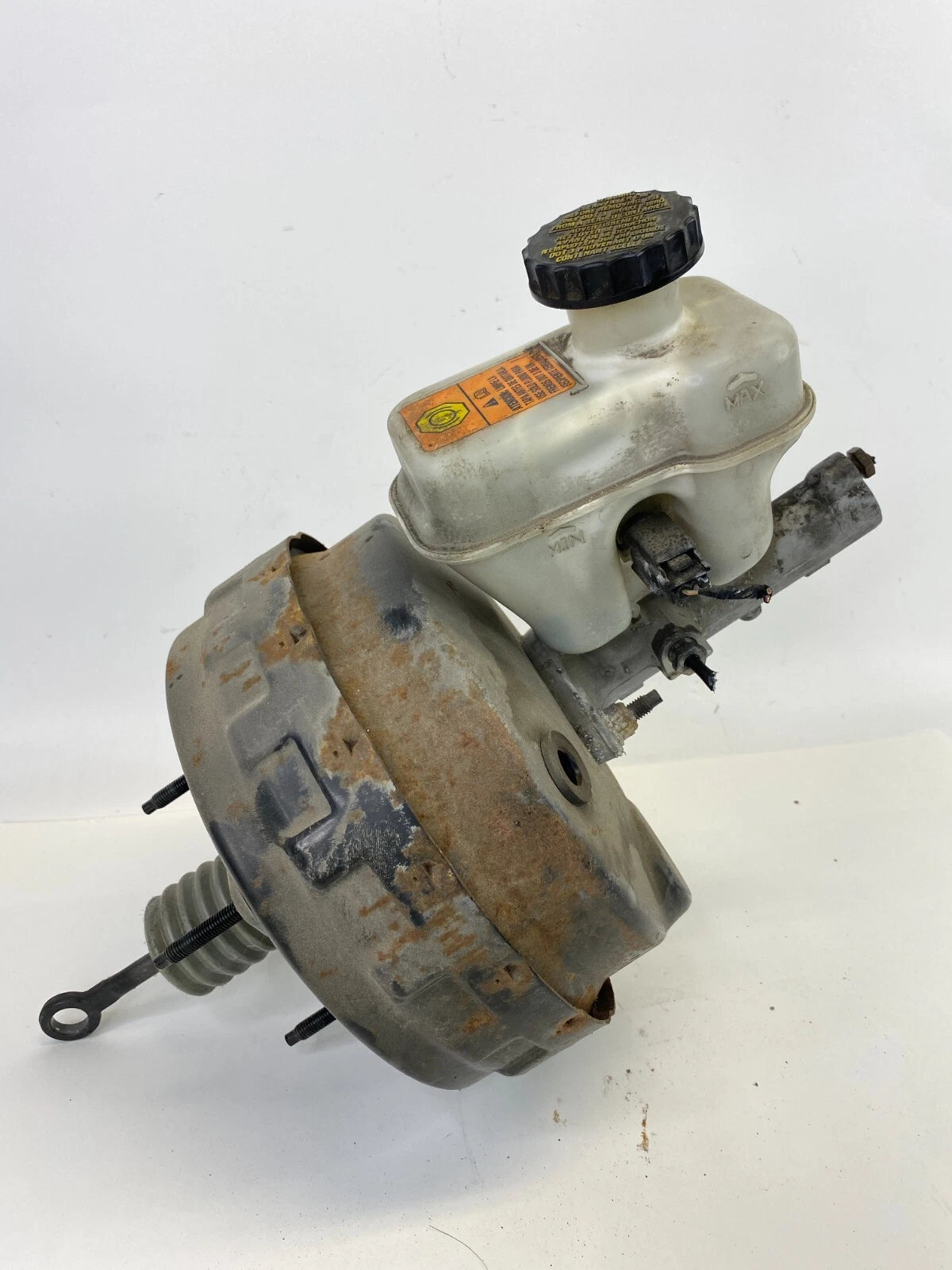 07 08 FORD ESCAPE 2WD POWER BRAKE BOOSTER & MASTER CYLINDER RESERVOIR 9L842B195F