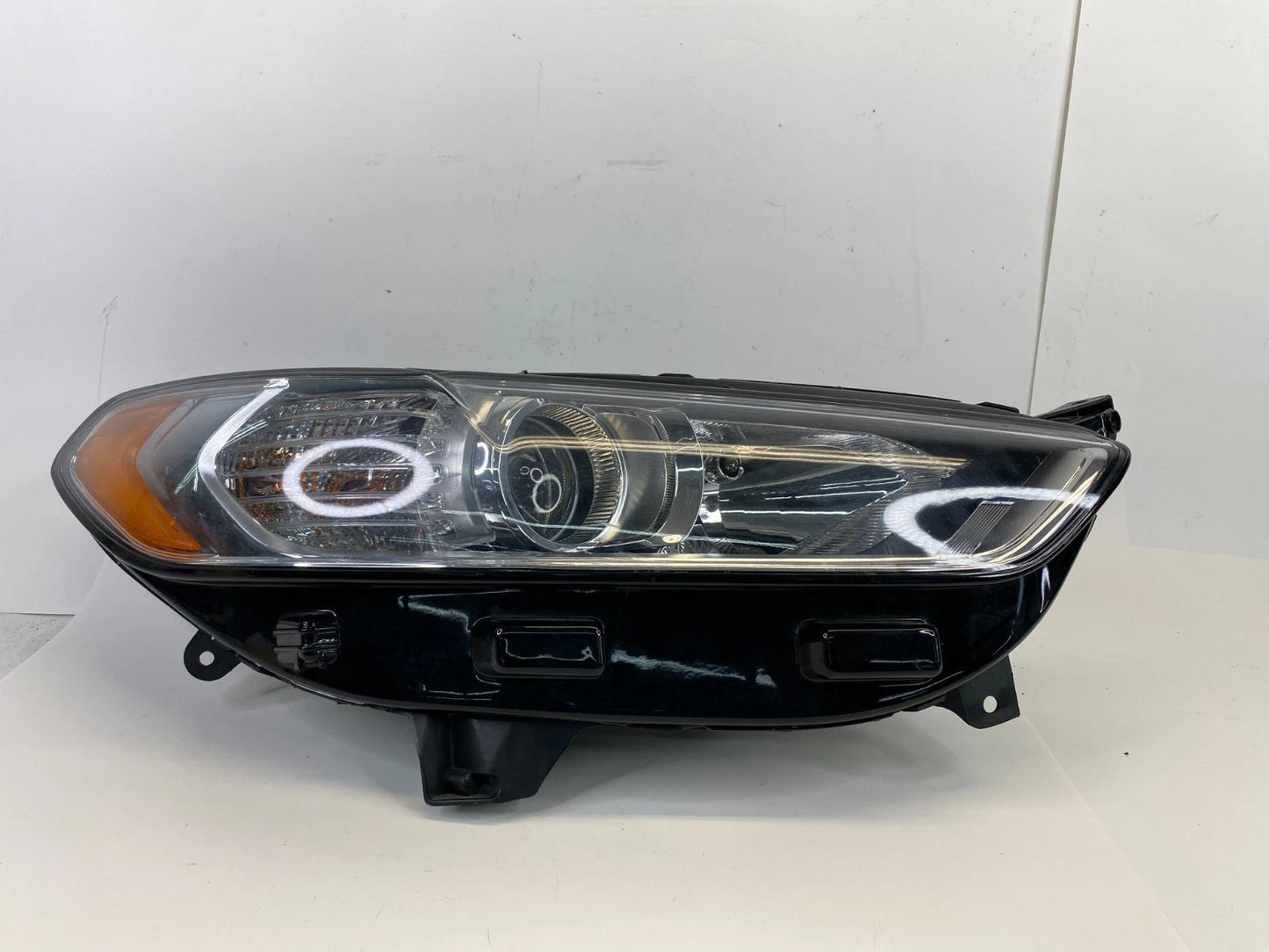 2013-2016 FORD FUSION FRONT RIGHT PASSENGER HEADLIGHT HEADLAMP OEM