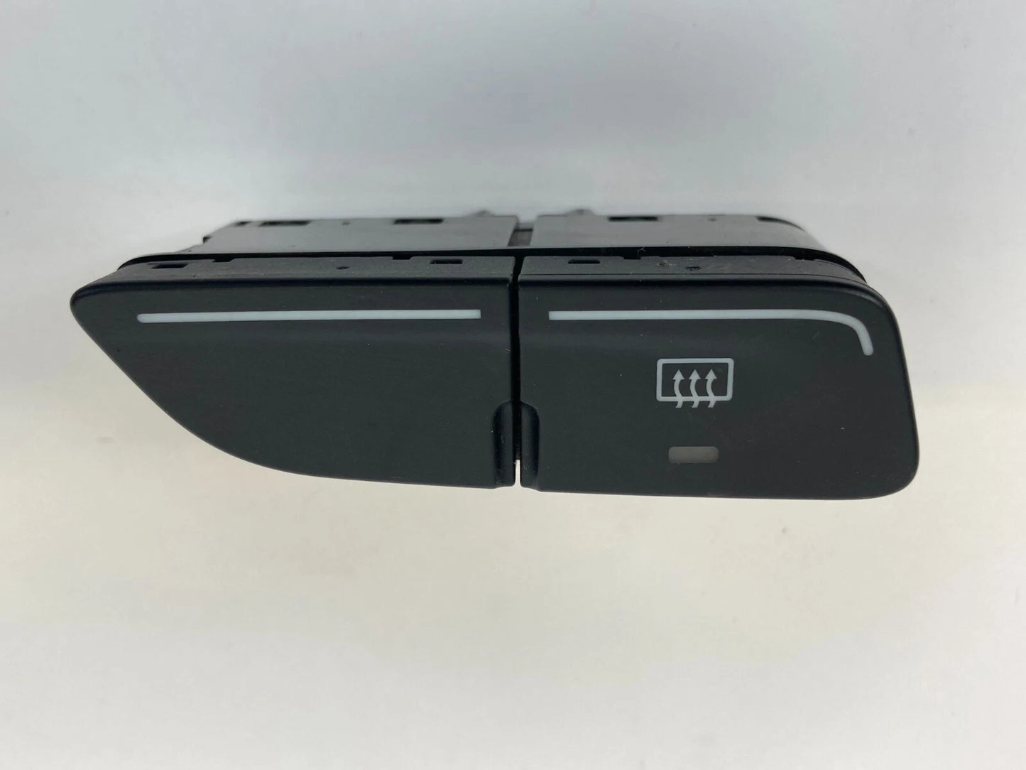 2014-2018 FORD TRANSIT CONNECT BACK GLASS DEFROSTER BUTTON SWITCH ASSY 18C621-AC