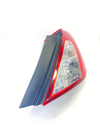 12-19 Nissan Versa Sedan Rear Right Tail Light Taillight Lamp 265503AN0A OEM