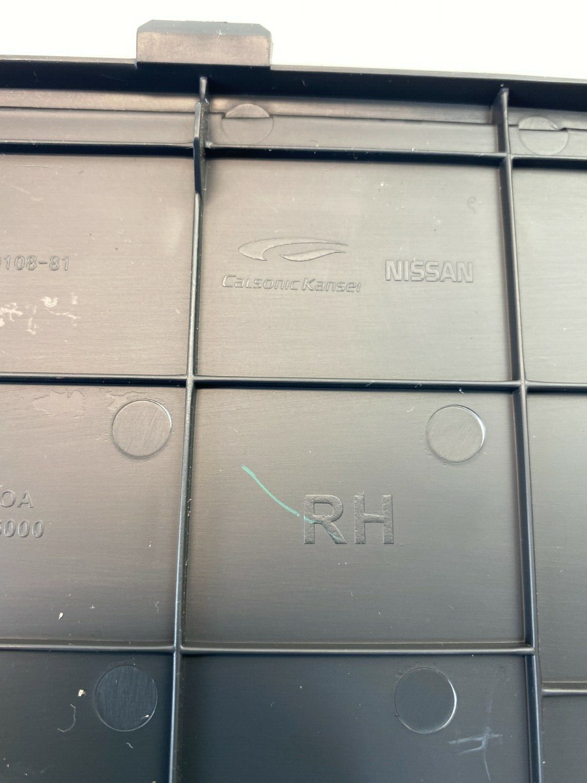 08-13 Nissan Rogue Front Right Side Dash End Cap Cover Trim Panel 68498-JM00A