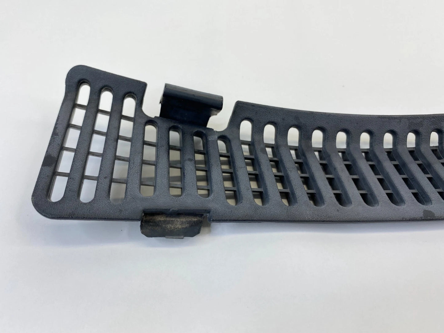 2006-2010 DODGE CHARGER SEDAN FRONT PANEL SCREEN COWL TOP PANEL GRILL GRILLE OEM