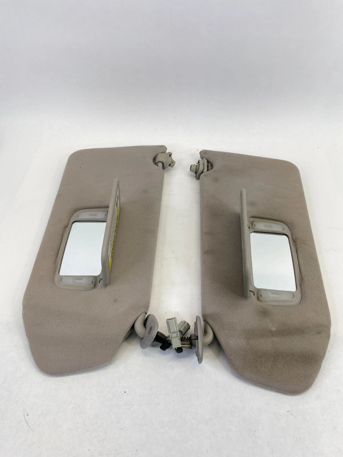 1999-2004 HONDA ODYSSEY LEFT & RIGHT SUNVISOR SUN VISOR SET PAIR OEM
