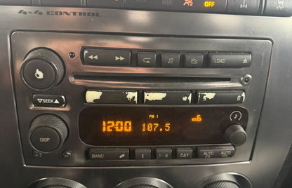 2006-2010 HUMMER H3 AM /FM 6 DISC CD PLAYER RADIO RECEIVER 15261537 OEM