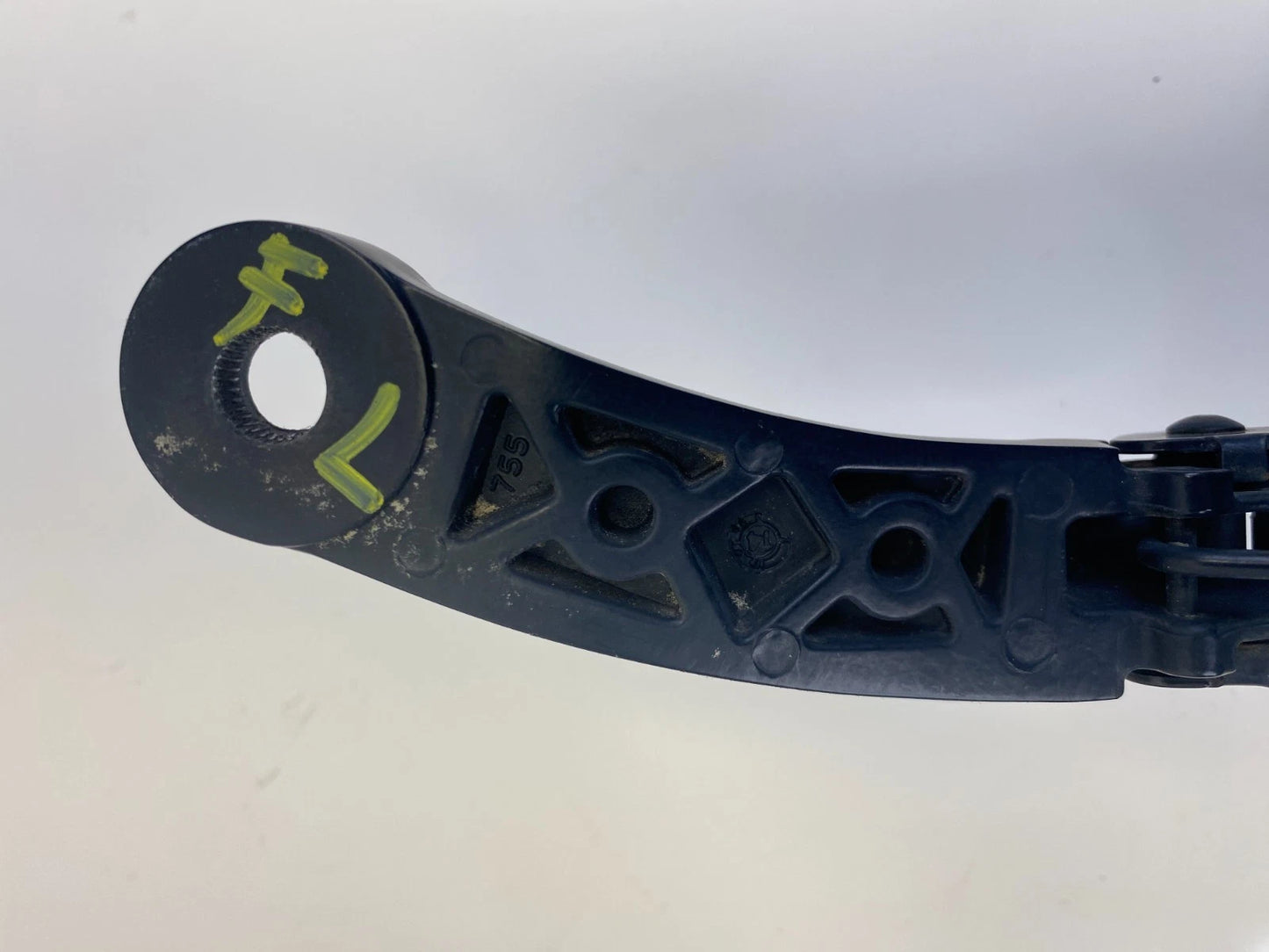 2015-2017 CHRYSLER 200 FRONT WINDSHIELD WIPER ARM LEFT & RIGHT 68145472AB OEM