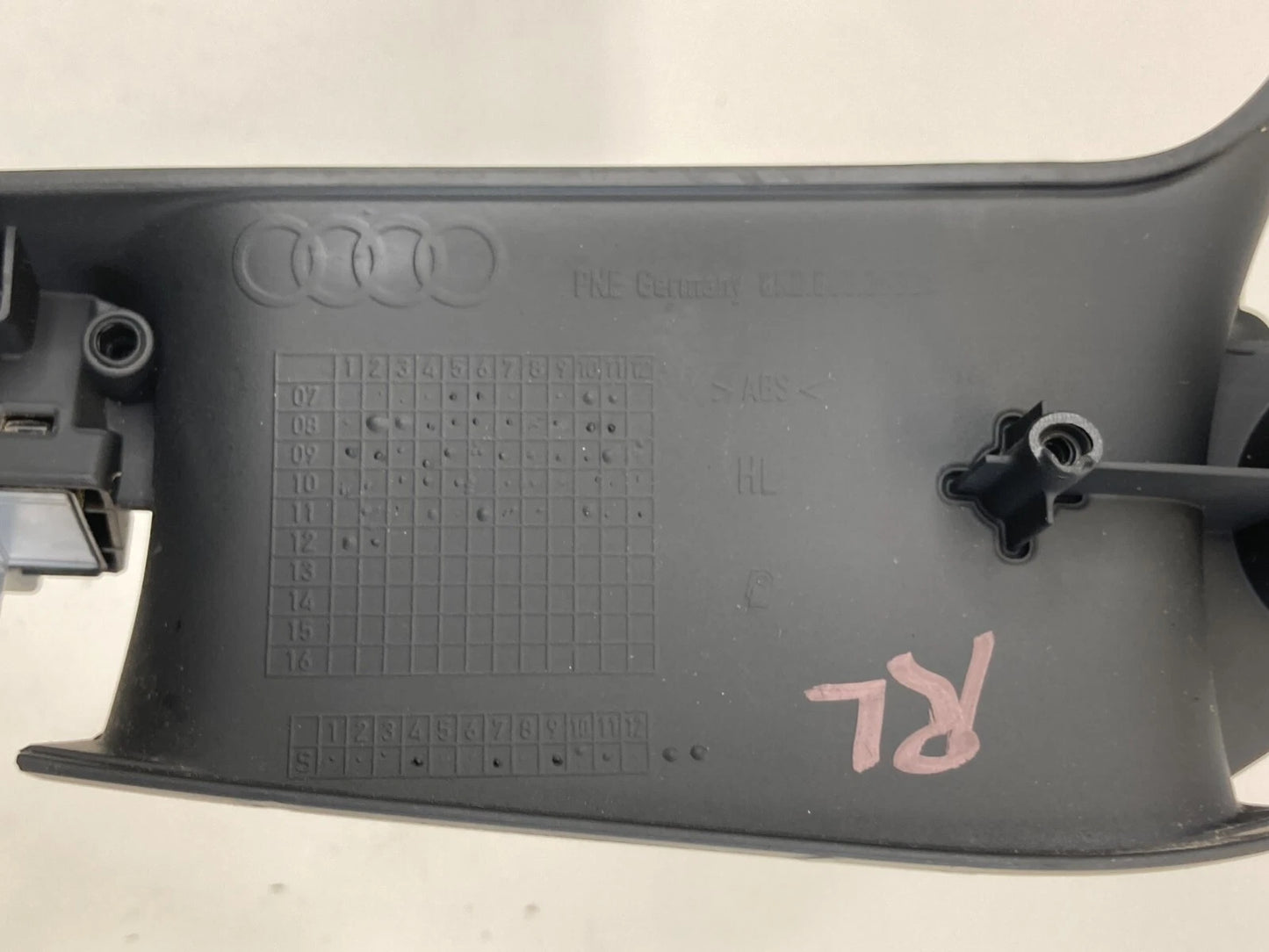 2009-2016 AUDI A4 QUATTRO REAR LH WINDOW CONTROL SWITCH BEZEL 8K0868393A OEM