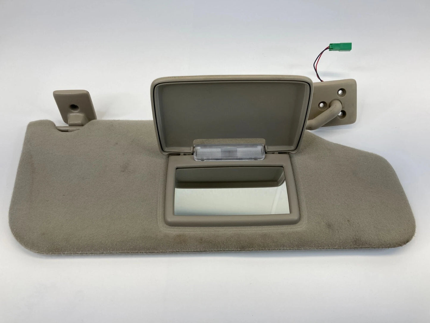 2007-2010 FORD EDGE RIGHT PASSENGER SIDE SUNVISOR SUN VISOR SHADE W/ LIGHT OEM