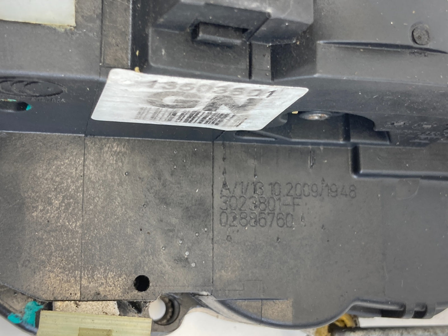 10-17 GMC Terrain 11-17 Regal Front Left Side Door Lock Latch Actuator 13503601