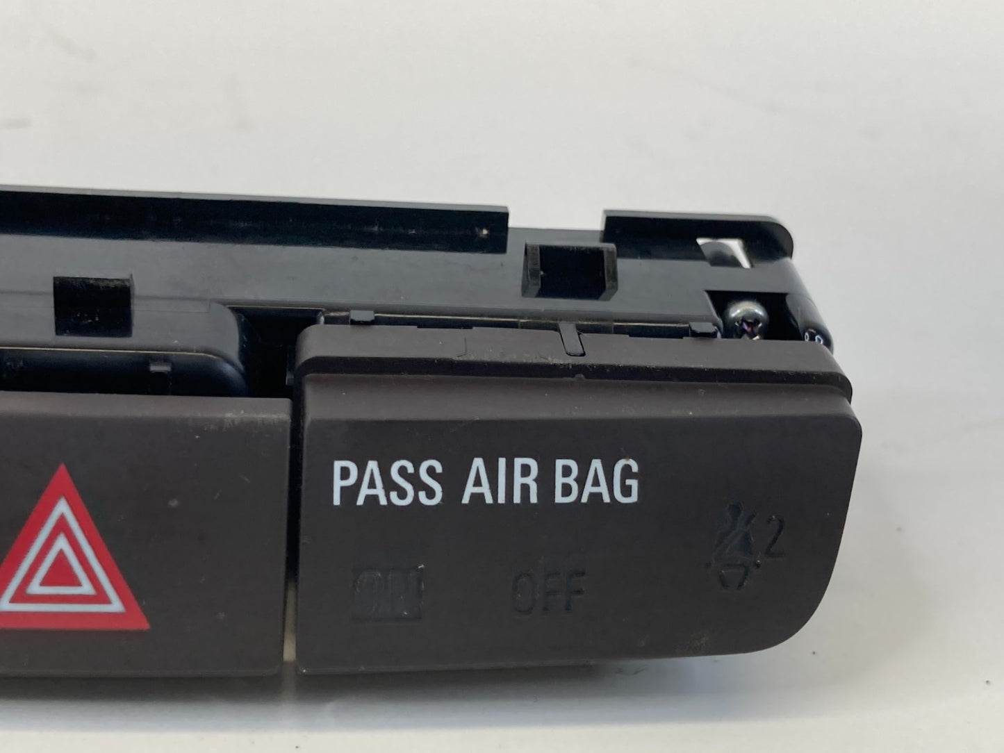 2011 2012 2013 Buick Regal Dash Hazard Warning Lock Button Switch 13320966 OEM