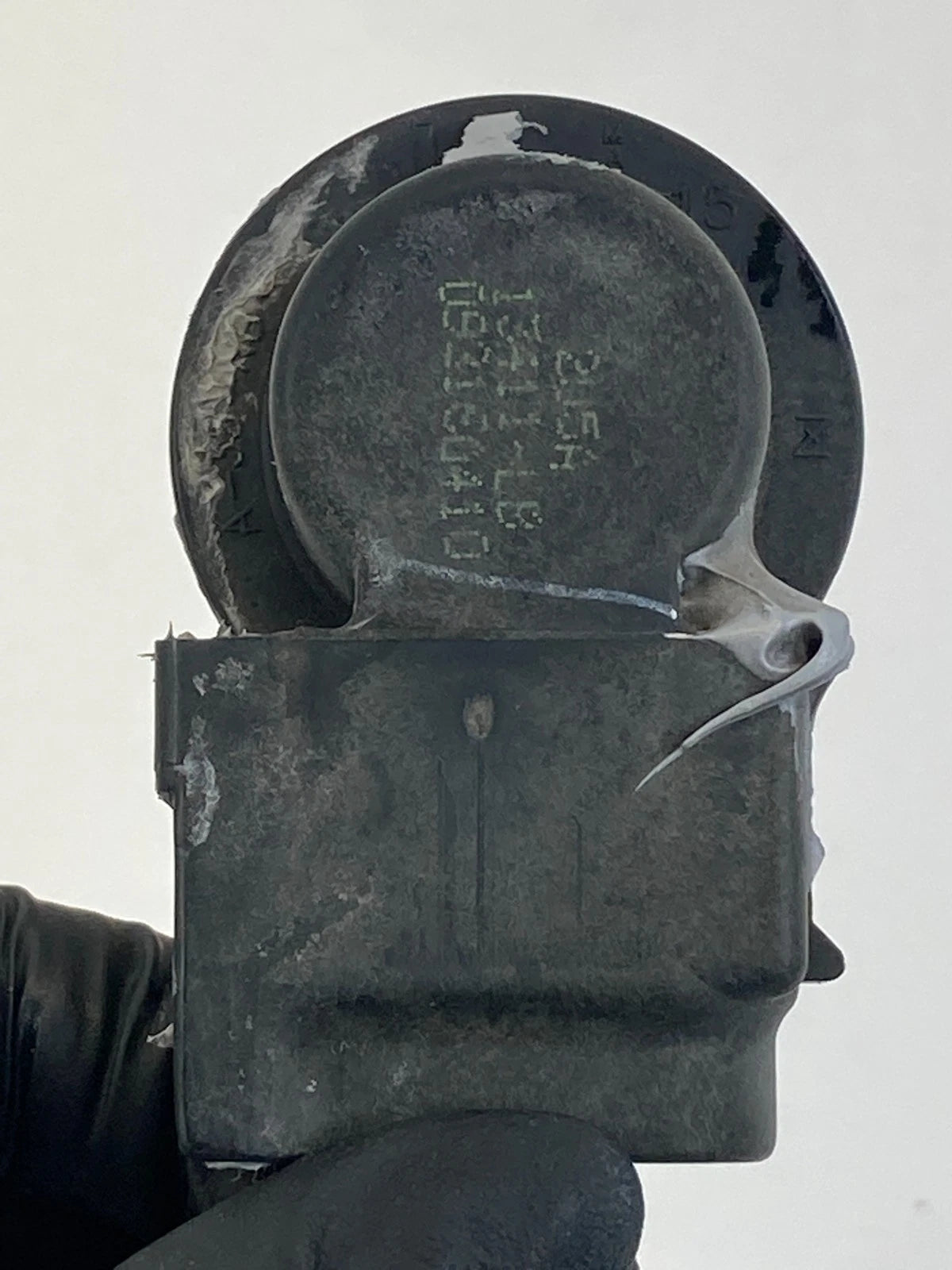 2007-2010 FORD EDGE FRONT LEFT HEADLIGHT WIRE HARNESS CONNECTOR W/ SOCKET OEM