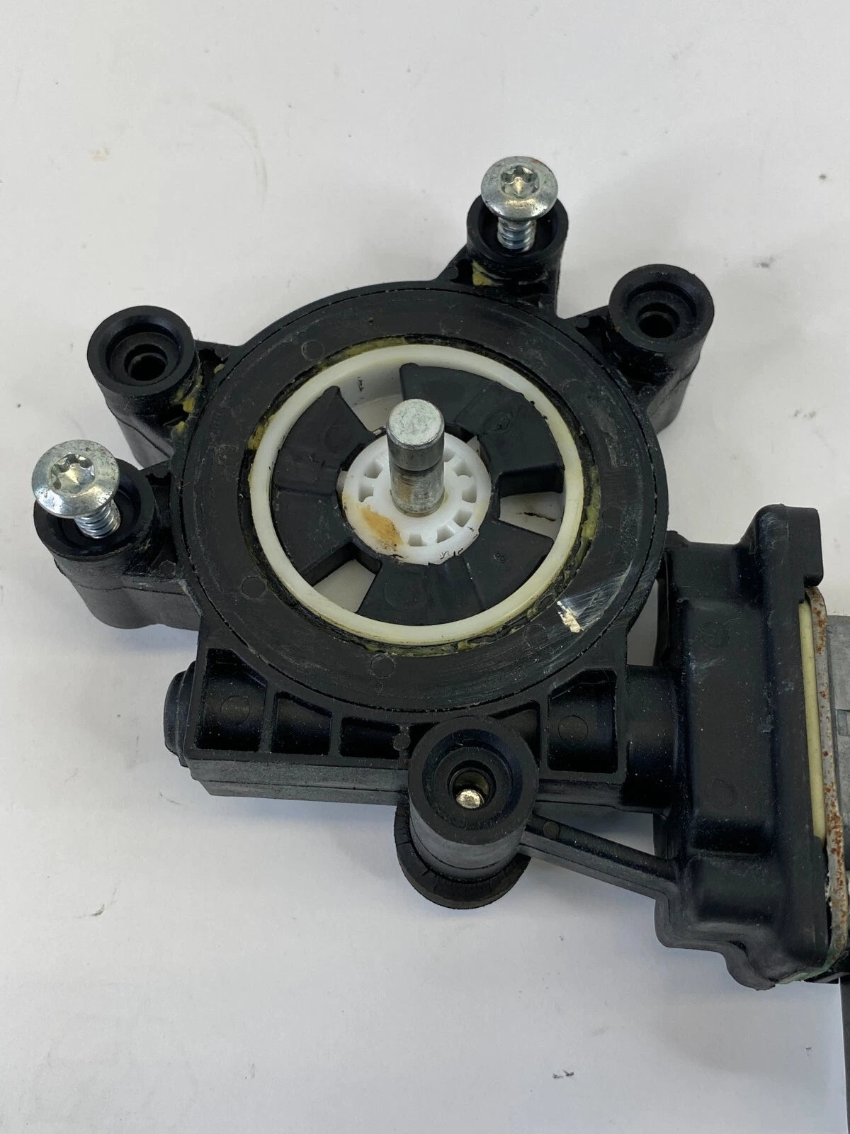 2012-2019 FIAT 500 FRONT RIGHT PASSENGER SIDE DOOR POWER WINDOW MOTOR 68070266AD