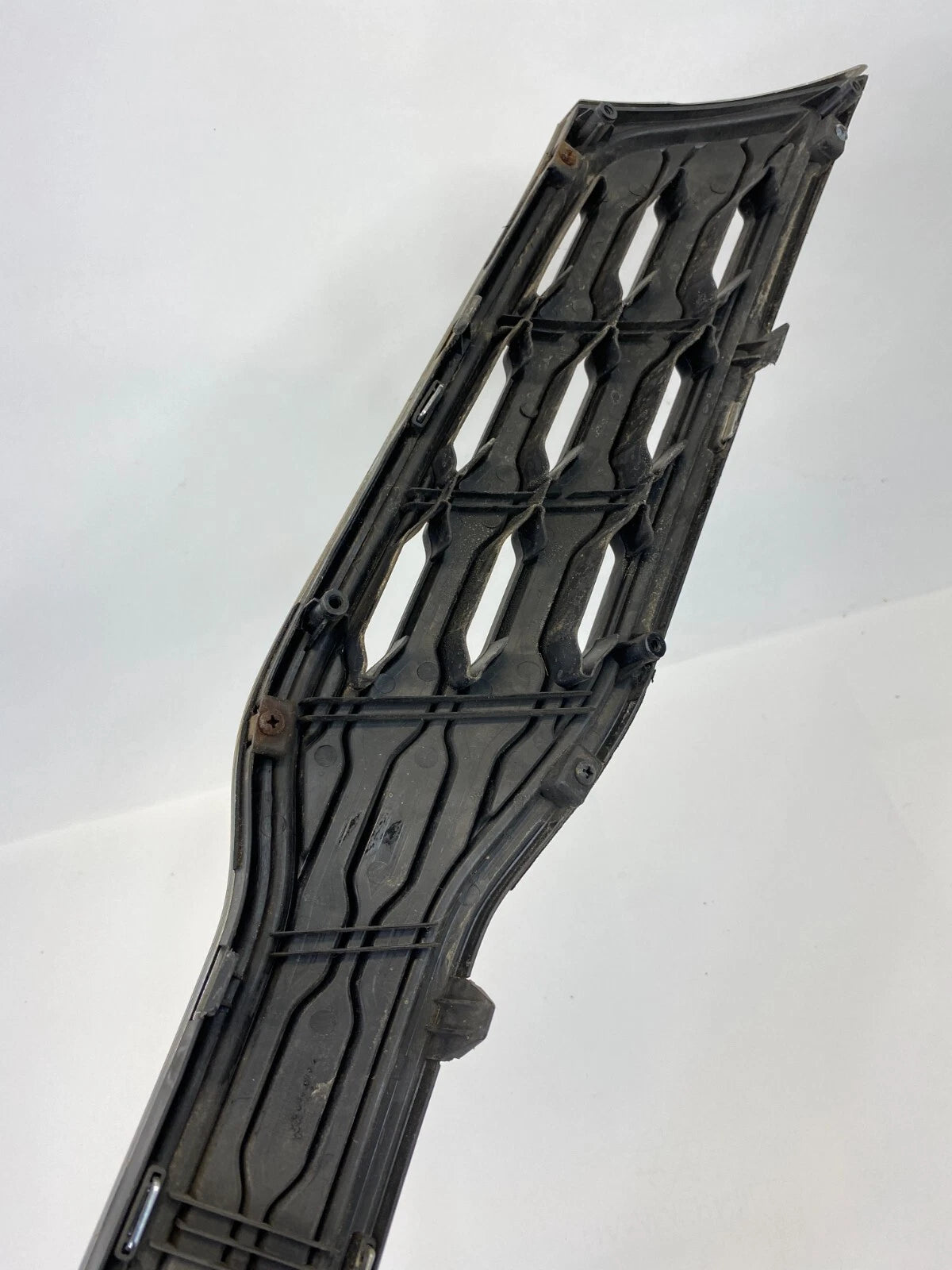 2012-2015 KIA RIO FRONT BUMPER CENTER UPPER GRILL GRILLE W/ SURROUND CHROME OEM