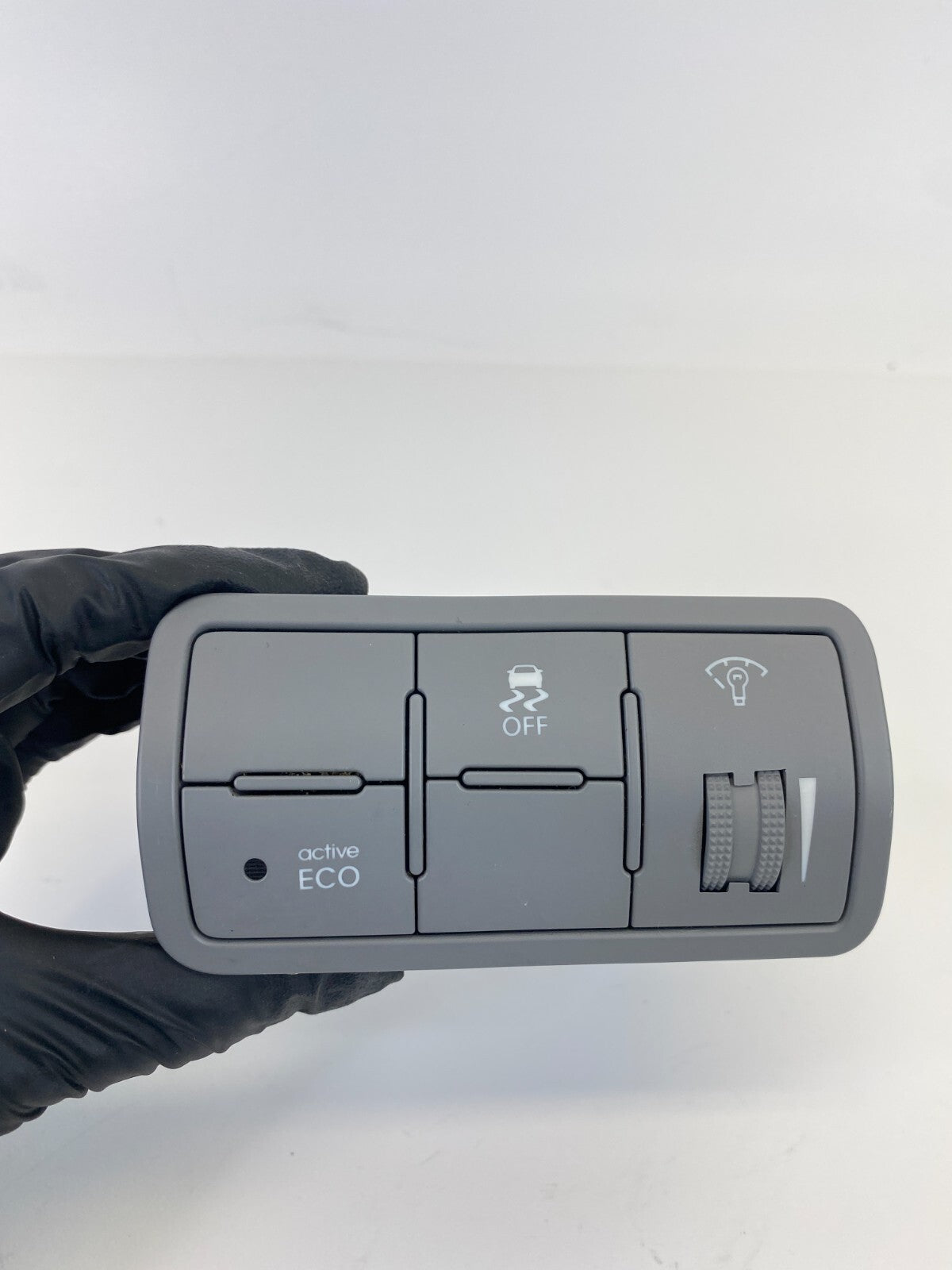 12-17 Hyundai Accent Dimmer Active ECO Traction Control Switch 3AK1RJ-1710 OEM