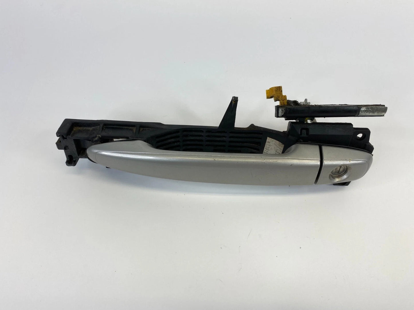 2004-2010 TOYOTA SIENNA FRONT LEFT DRIVER SIDE EXTERIOR DOOR HANDLE OEM