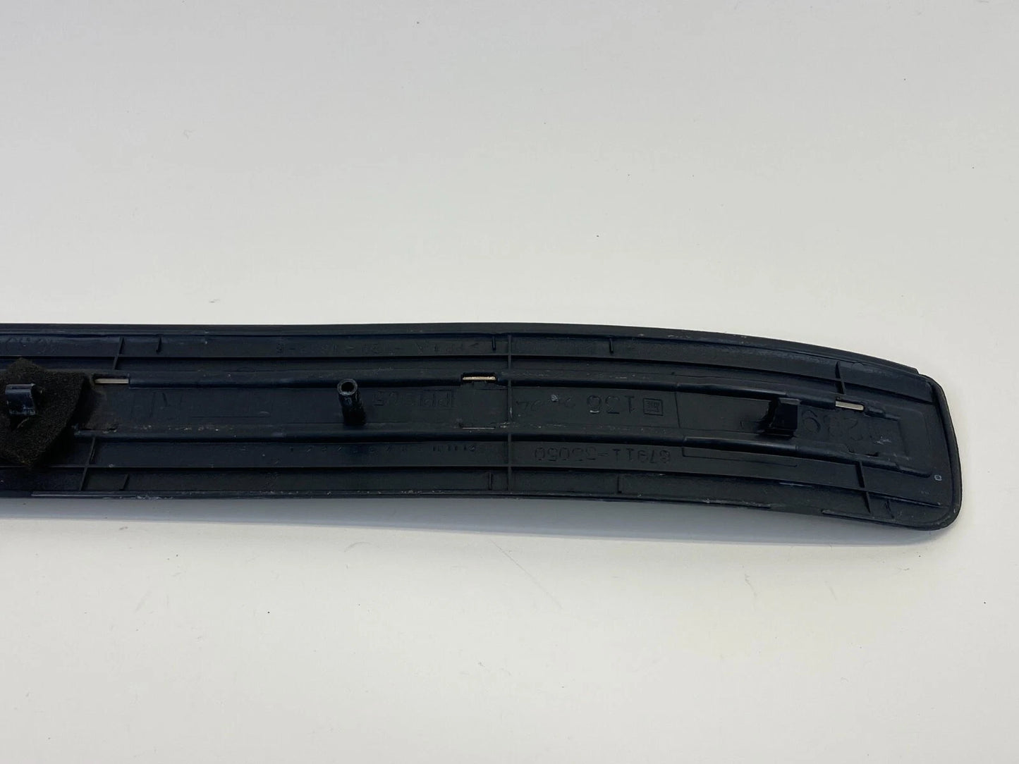 2000 2001 LEXUS ES300 REAR LEFT DOOR SILL SCUFF PLATE TRIM UNIT OEM 67911-33050
