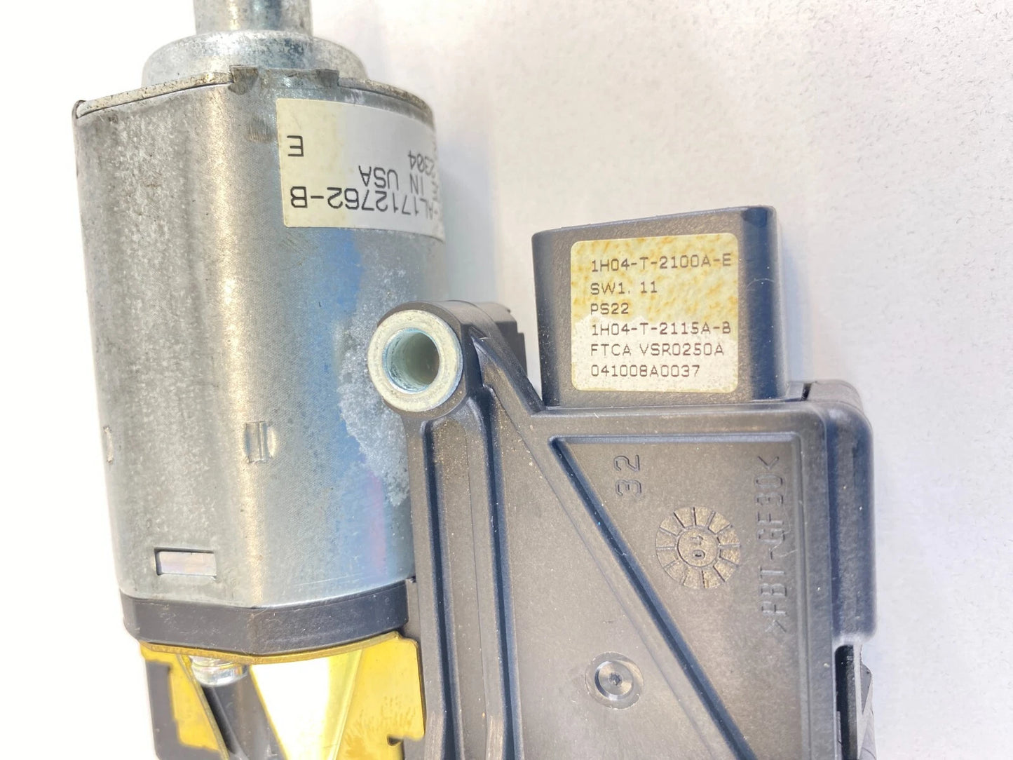 2004 2005 2006 2007 2008 ACURA TL SUNROOF MOTOR 1H04-T-2100A-E OEM