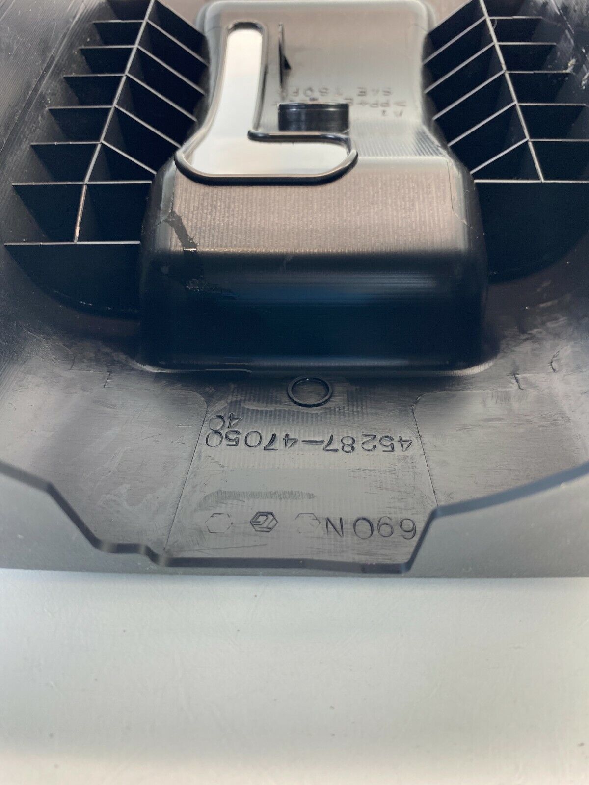 2004-2009 Toyota Prius Steering Column Cover Bezel Shroud Trim Shell 45287-47050