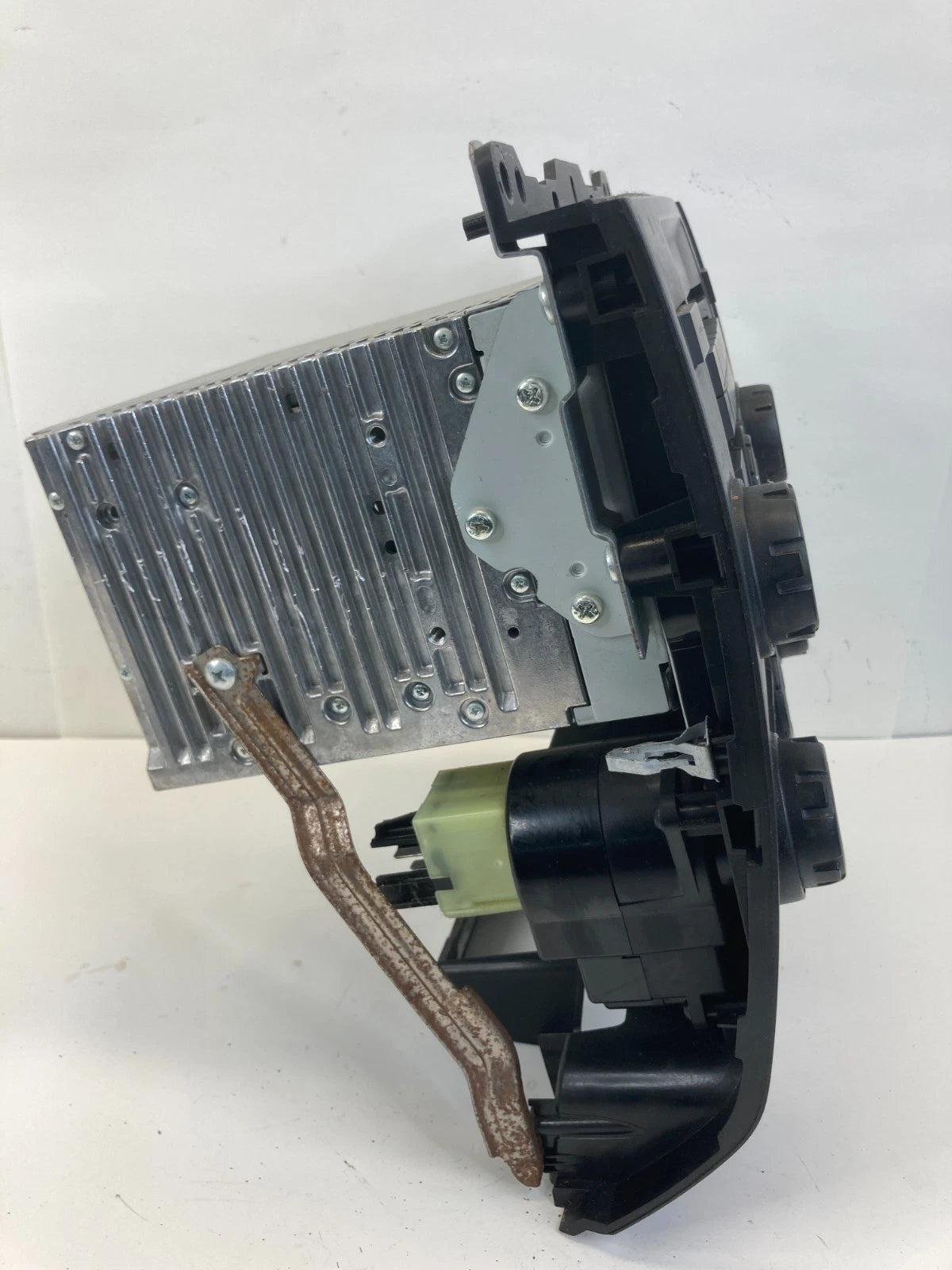 2009-2012 FORD ESCAPE RADIO STEREO CD PLAYER & CLIMATE CONTROL 9L8T-19C107-AB