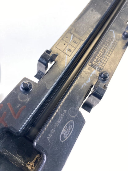 2010-2019 FORD TAURUS FRONT LEFT DRIVER SIDE TURN SIGNAL LIGHT AG13-13B221-A OEM