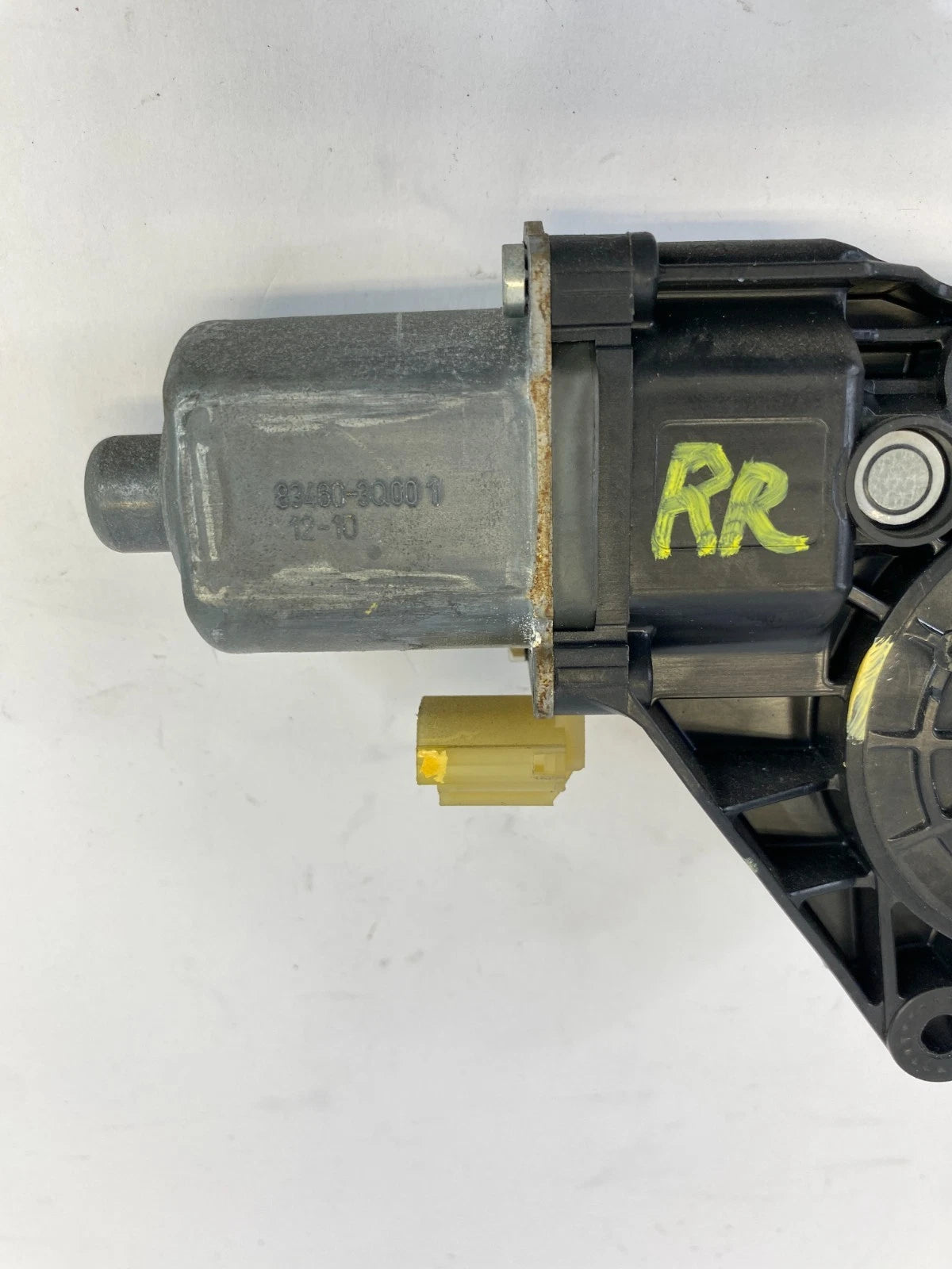 2011-2014 HYUNDAI SONATA REAR RIGHT SIDE DOOR WINDOW MOTOR BOSCH OEM 83460-3Q001