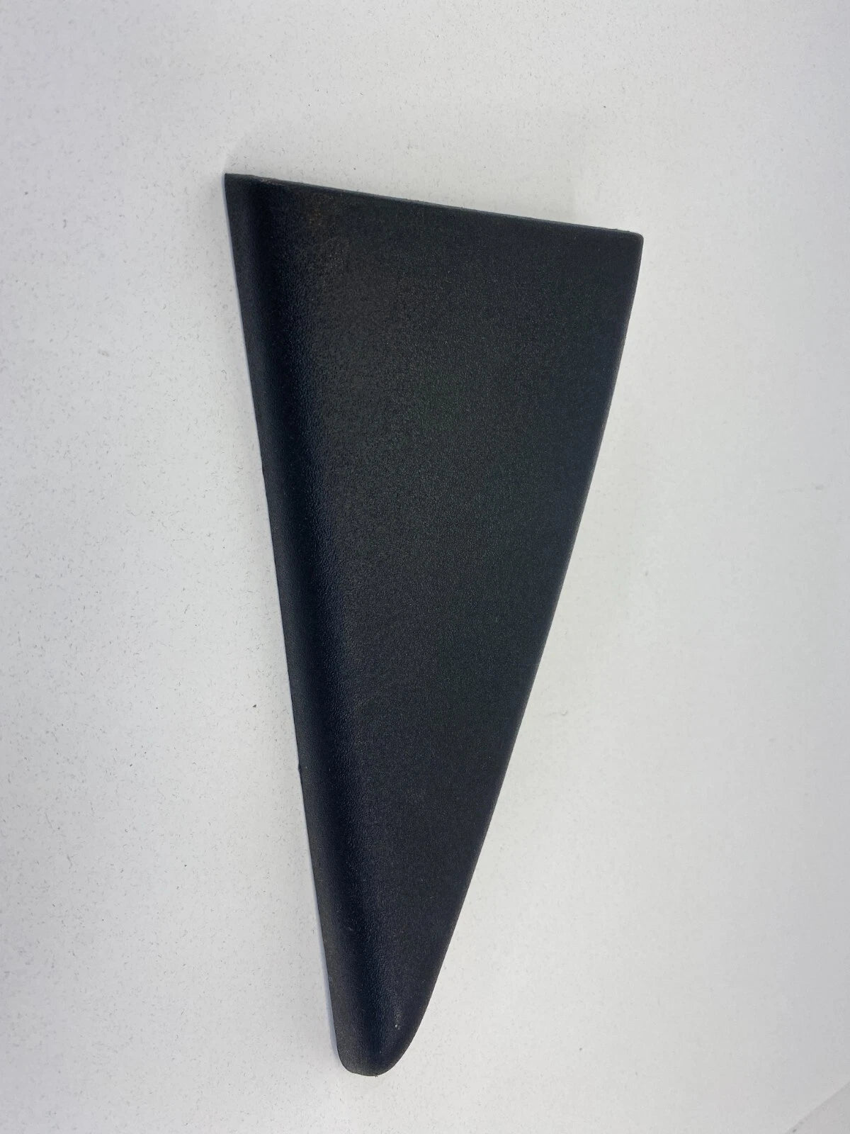 08-11 FORD FOCUS REAR LEFT SIDE INNER CORNER COVER TRIM MOLDING 8S4354254K06