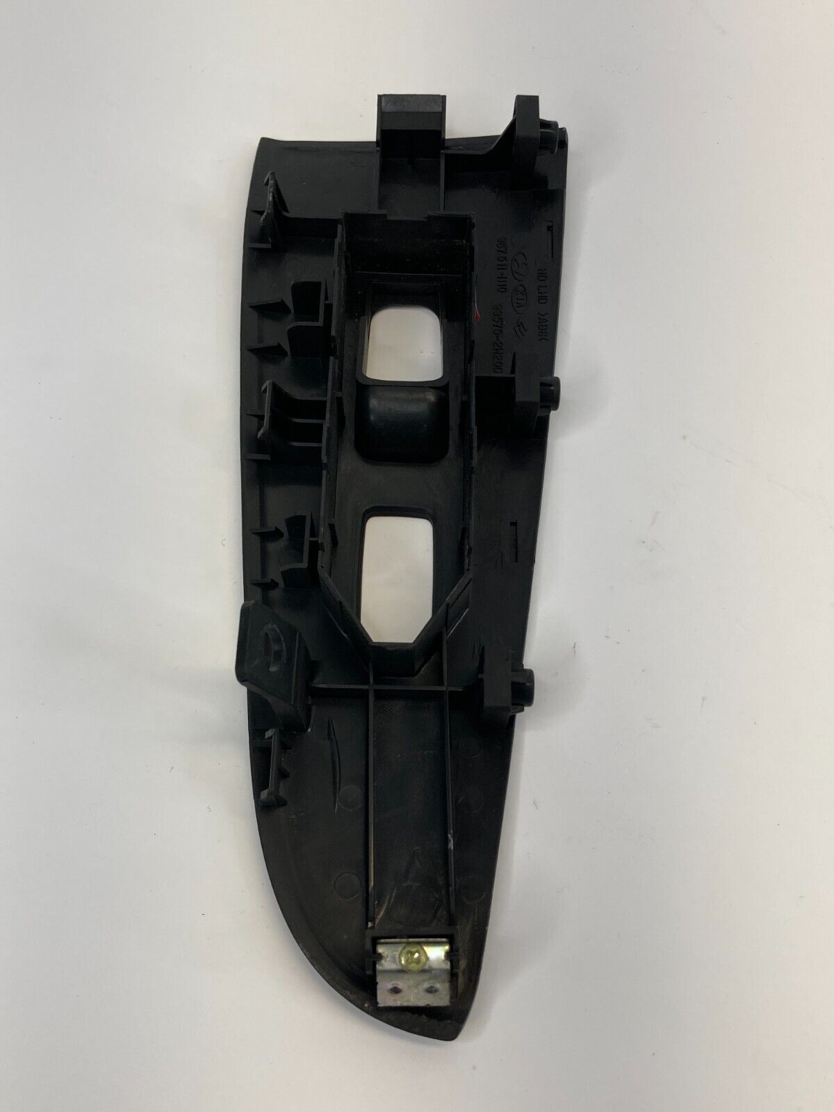 2007-2010 Hyundai Elantra Front Right Passenger Side Door Window Switch Bezel