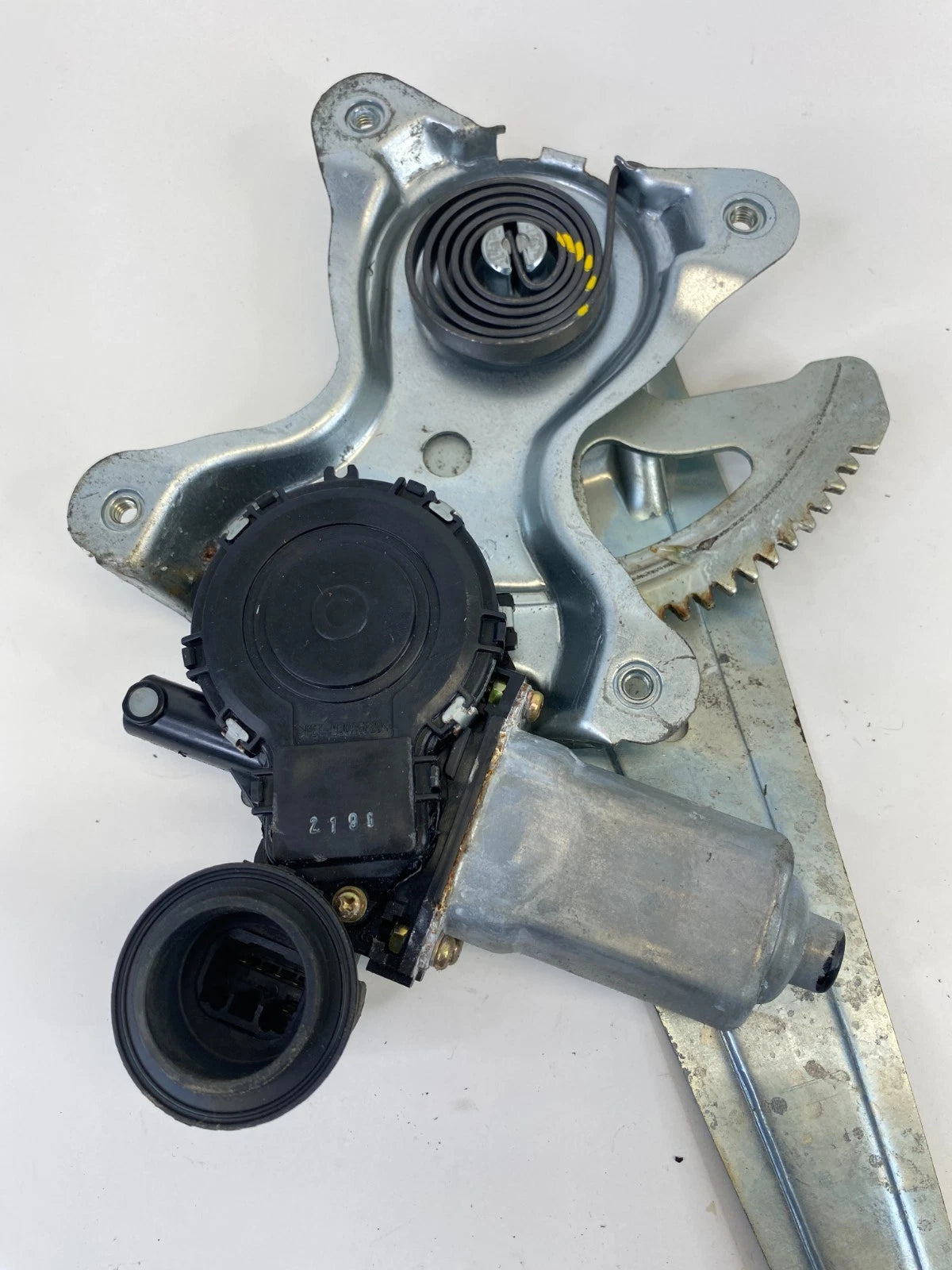 2002 03-06 Lexus ES300 ES330 Rear Right Side Power Window Motor 85720-33150 OEM