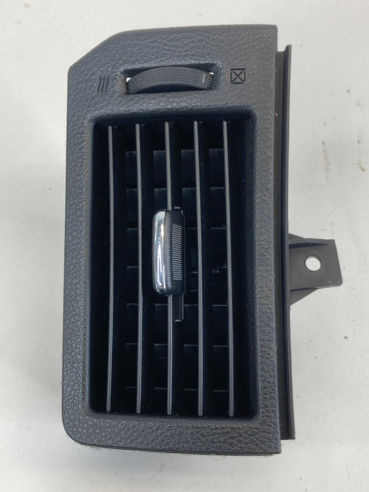 2011-2017 NISSAN QUEST DASH RIGHT AIR VENT OUTLET DUCT GRILLE 68760-1JA0A OEM