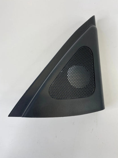 07-10 HYUNDAI ELANTRA SEDAN FRONT RIGHT INNER DOOR CORNER COVER TRIM 87661-2H020