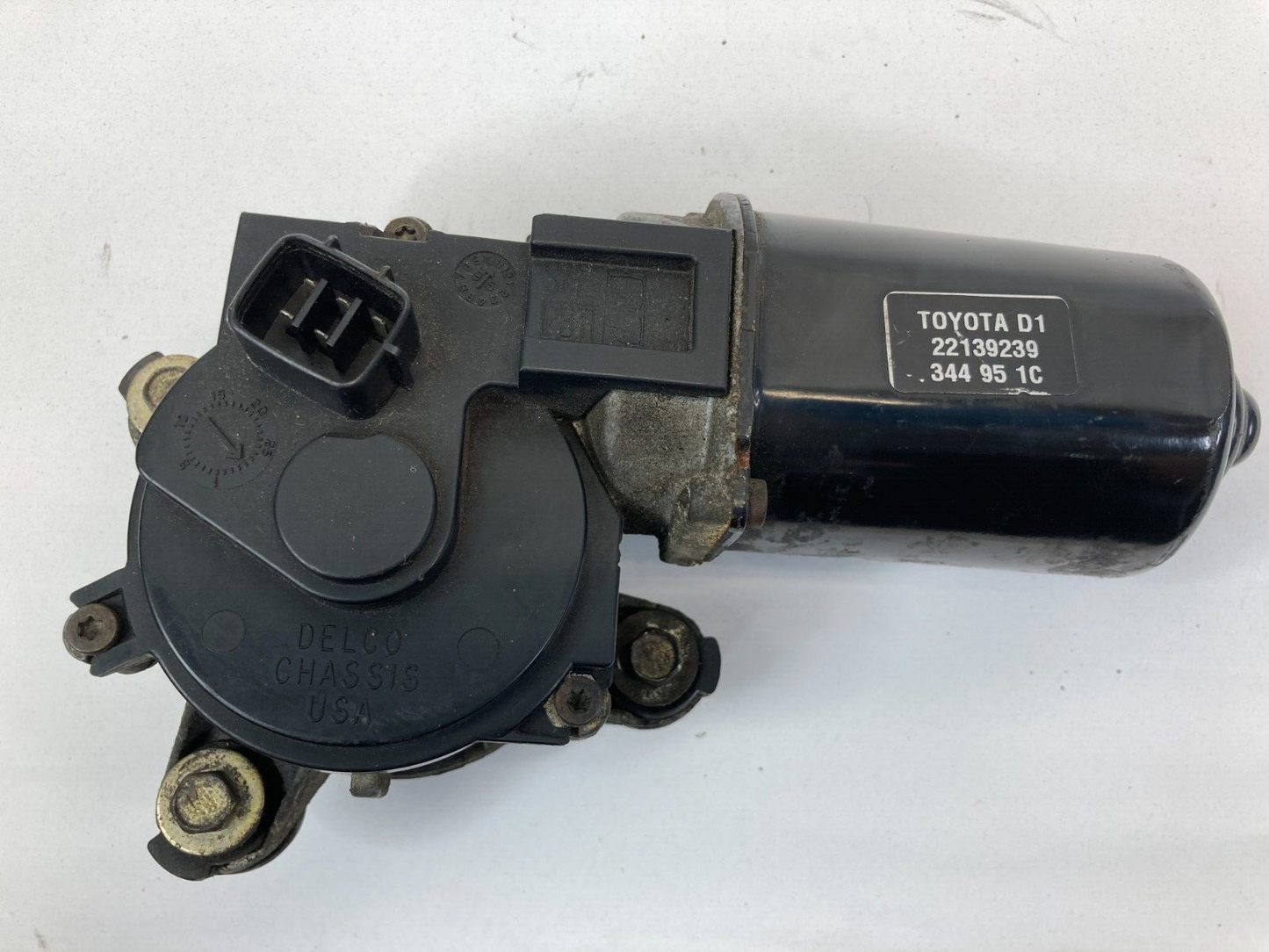 92 93 94 95 96 Toyota Camry Sedan Front Windshield Wiper Motor 22139239 OEM