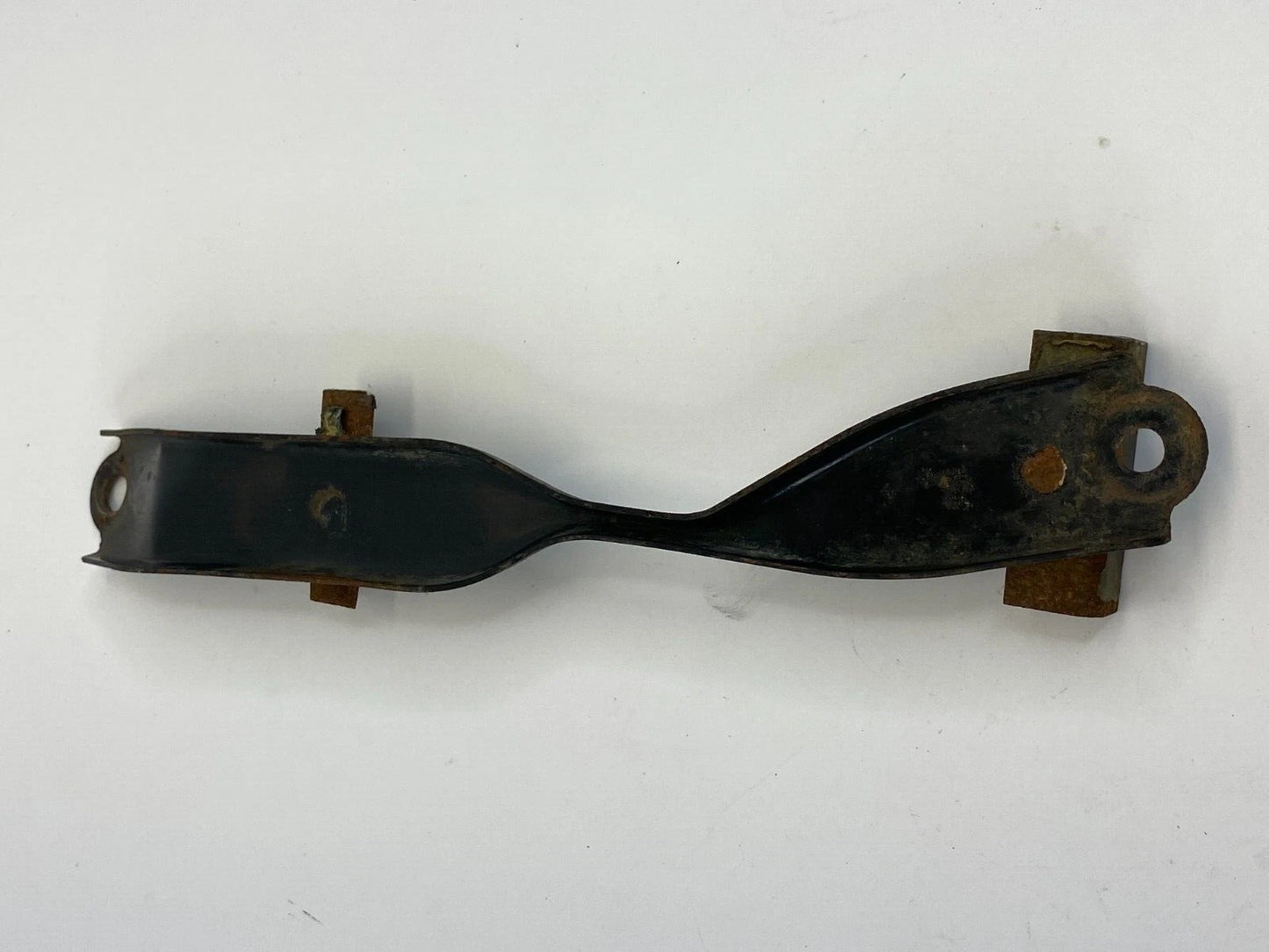 03 04 05 06 07 08 TOYOTA COROLLA 1.8L L4 BATTERY HOLD DOWN FRAME CLAMP OEM