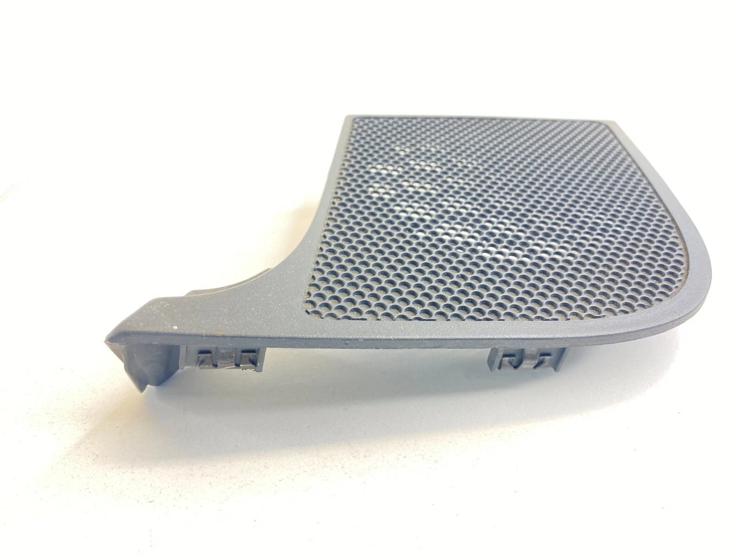 05-10 JEEP GRAND CHEROKEE FRONT LEFT DRIVER DASH SPEAKER GRILLE COVER 5KB01TRM