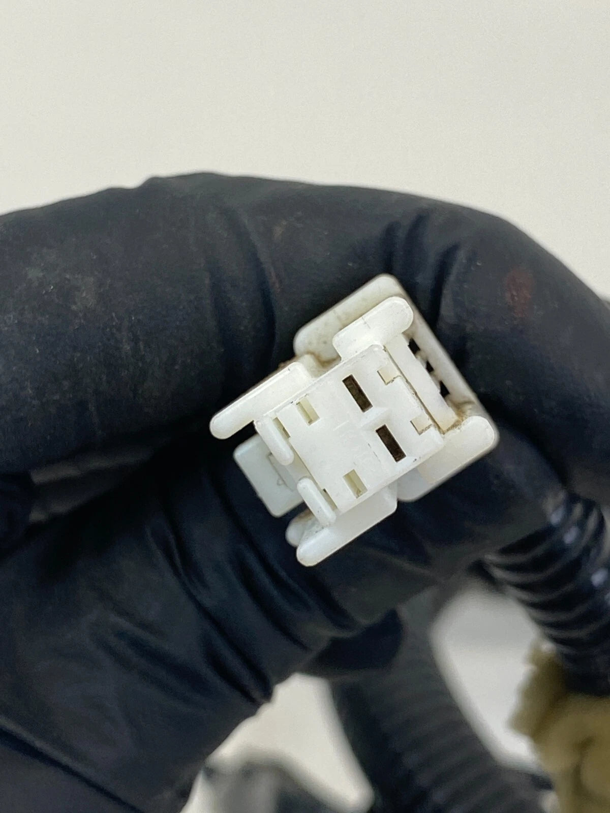 2009-2013 NISSAN ROGUE REAR TAILGATE WIRE WIRING HARNESS 24052-1VK0A OEM