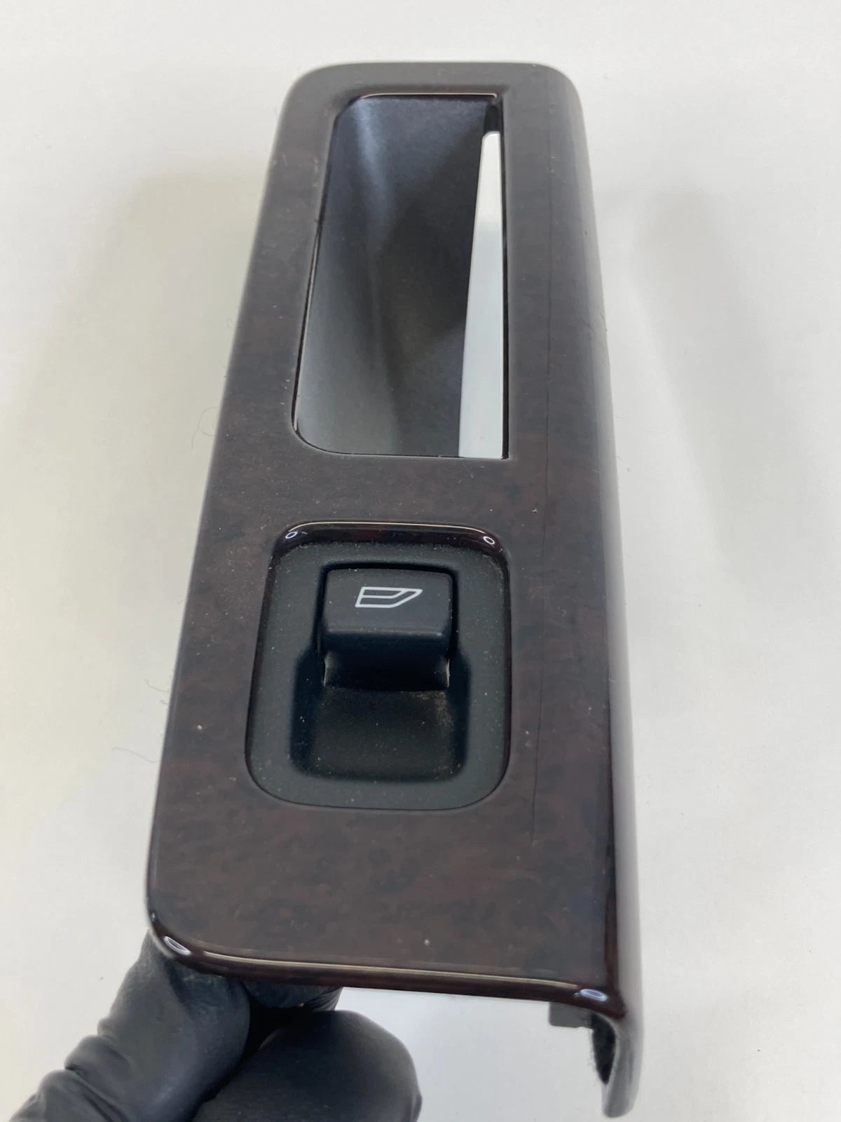 04-11 VOLVO S40 05-11 V50 FRONT RIGHT SIDE DOOR WINDOW SWITCH PULL POCKET OEM