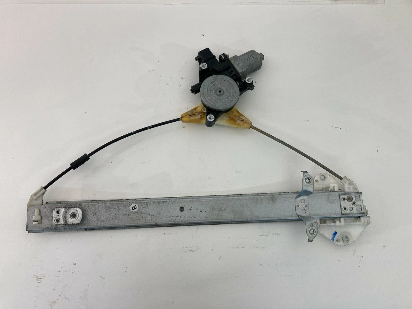 2010-2014 SUBARU OUTBACK REAR RIGHT SIDE WINDOW REGULATOR W/ MOTOR 120223-00 OEM