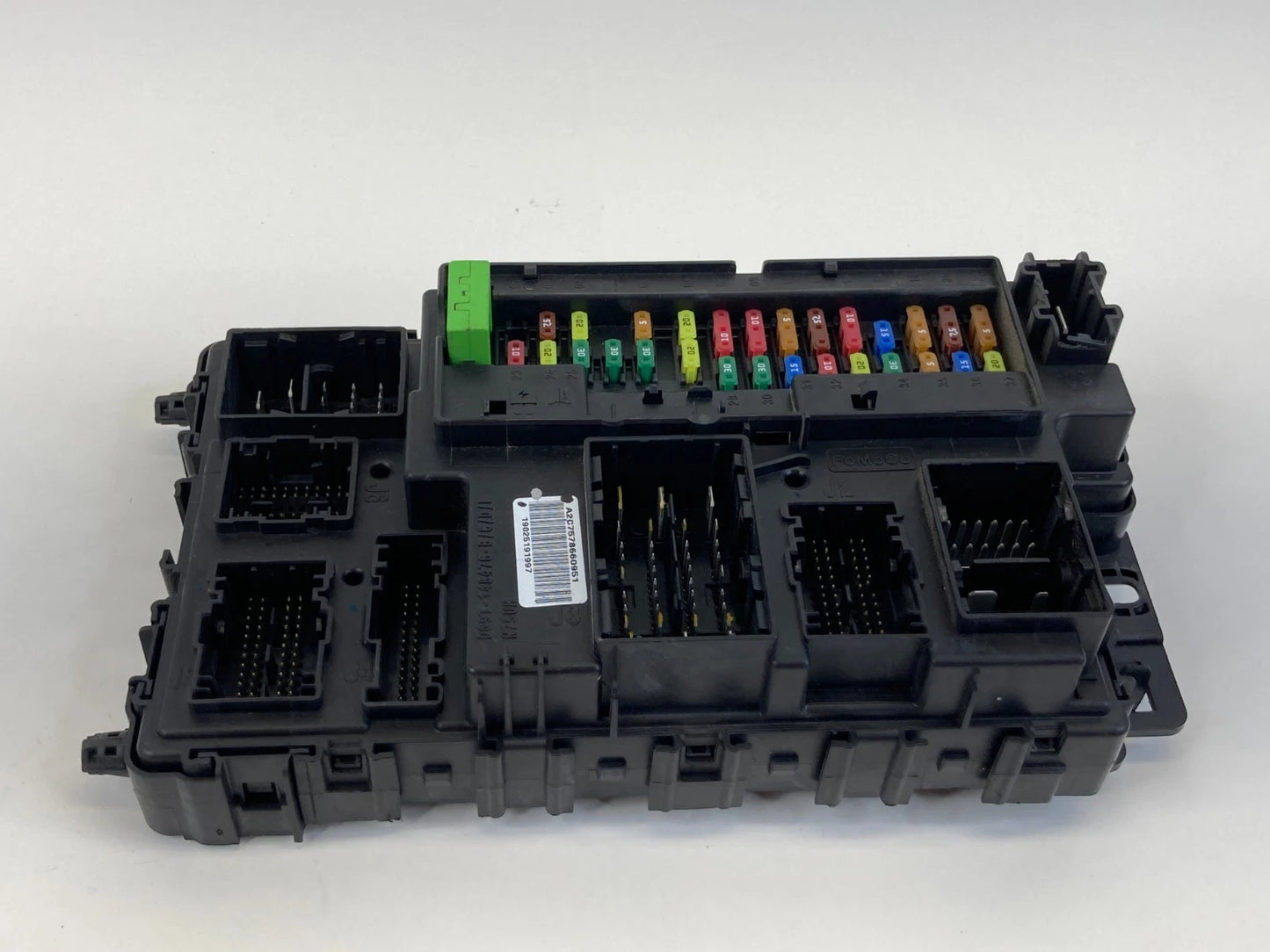 18 19 FORD EXPLORER INTERCEPTOR UTILITY CABIN JUNCTION BLOCK FUSEBOX DG9T14B476B