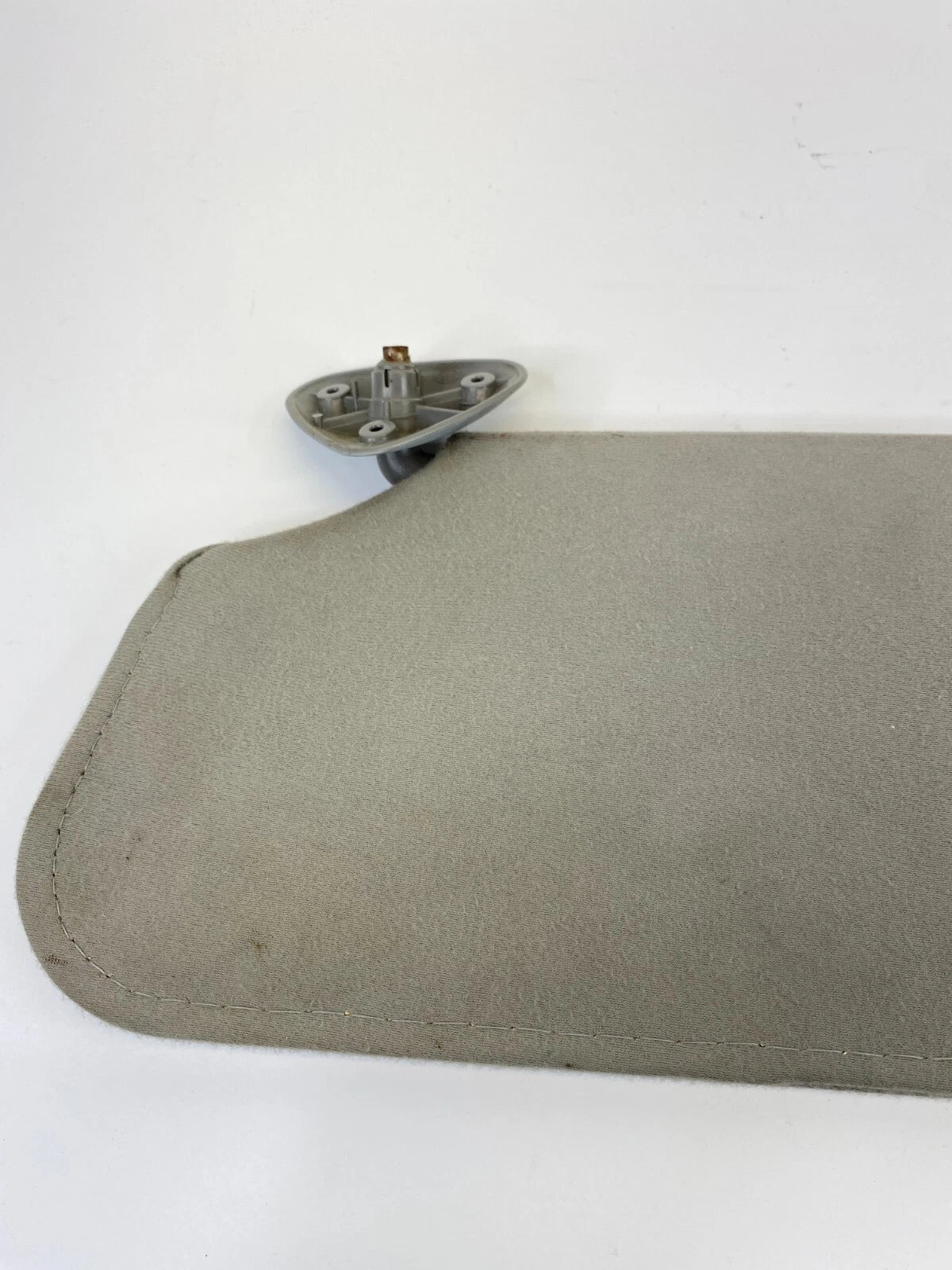 1998-2003 CHEVY S10 STANDARD CAB RIGHT PASSENGER SUNVISOR SUN VISOR SHADE CLOTH