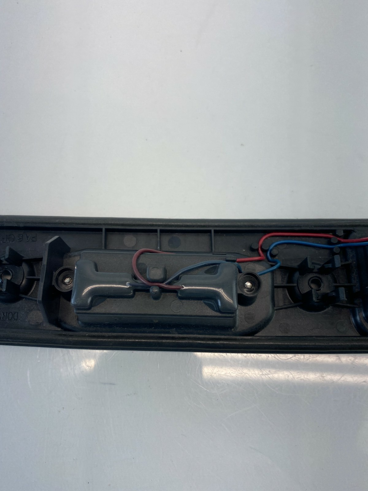 11-18 Volvo S60 Rear Trunk Lid Open Opening Handle Panel w/ Lamps 31253640 OEM