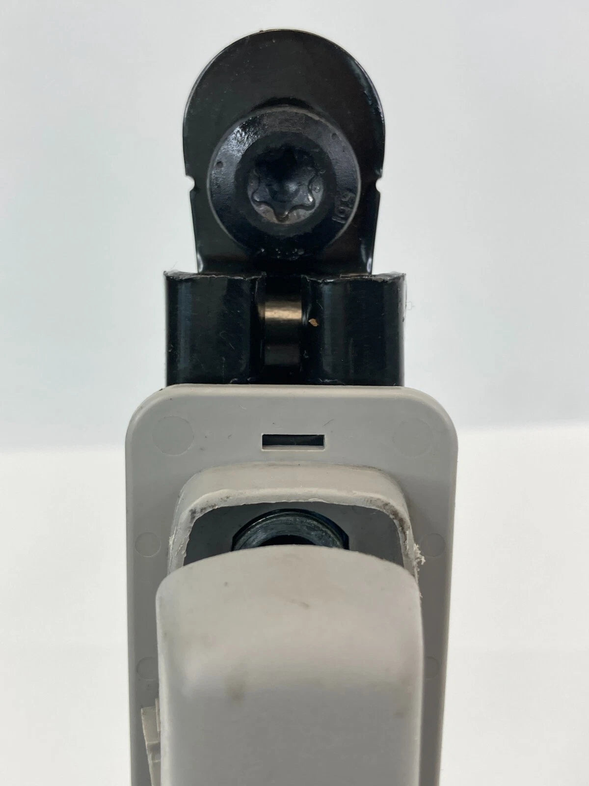 2007-2009 CHEVROLET EQUINOX FRONT RIGHT PASSENGER SEAT BELT HEIGHT ADJUSTER OEM