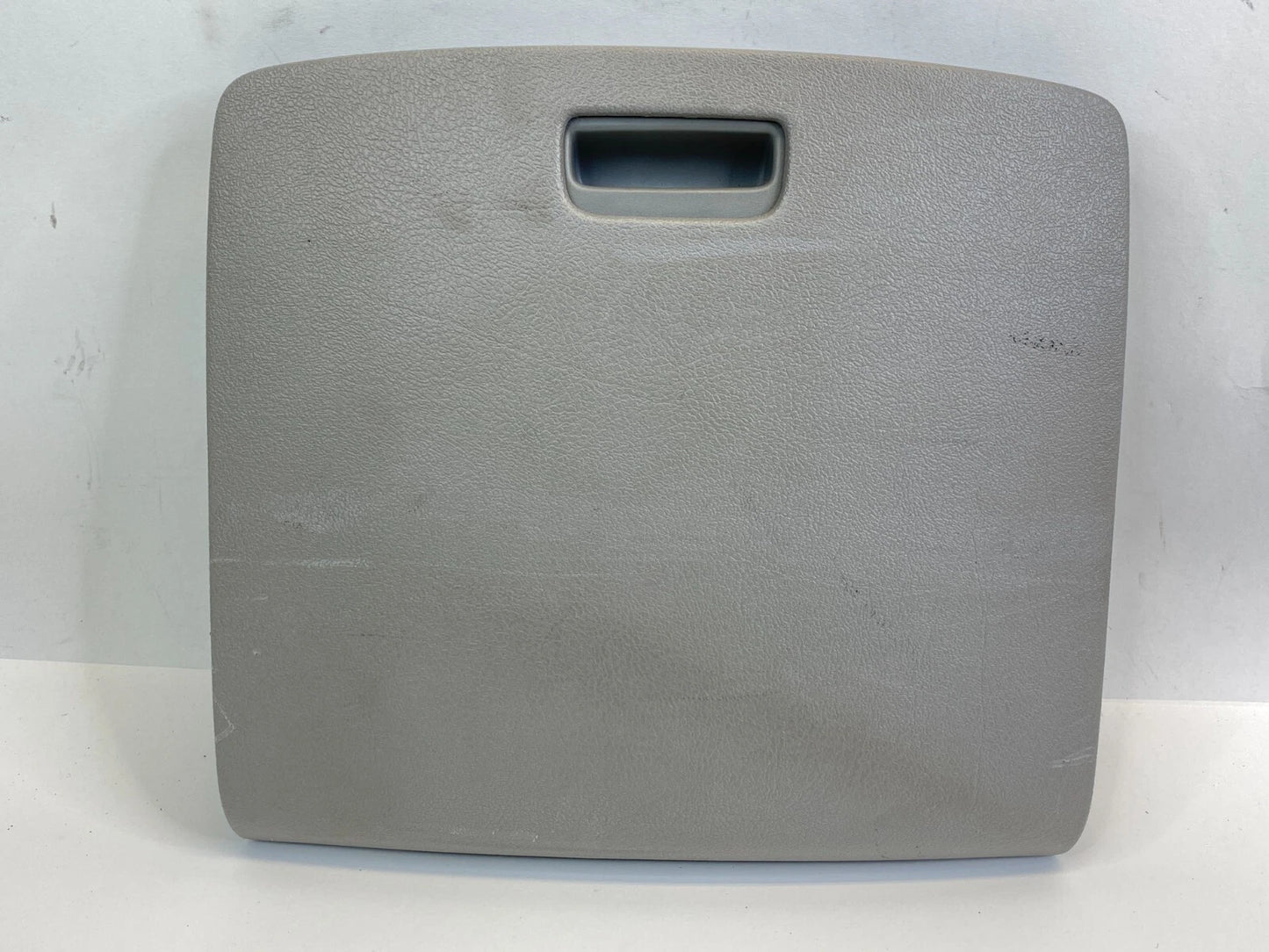 2005-2007 BUICK TERRAZA SATURN RELAY REAR SEAT BACK PANEL STORAGE COMPARTMENT