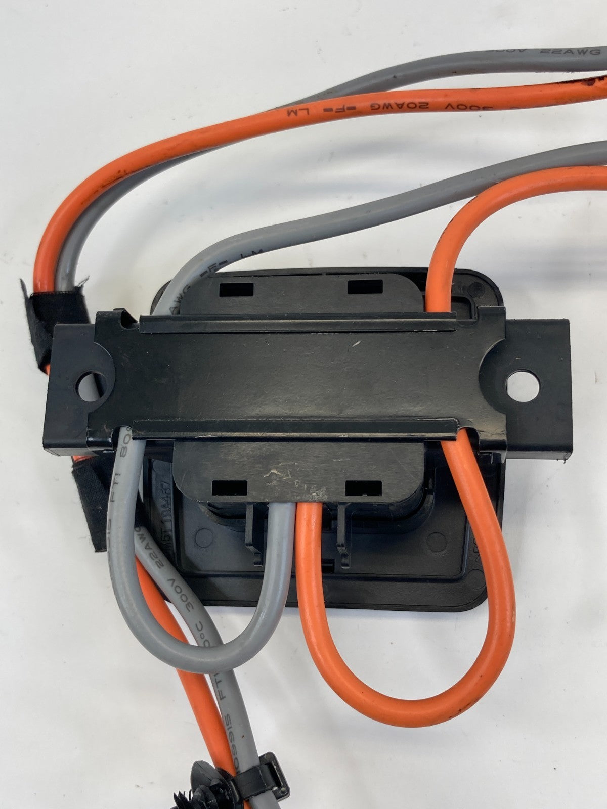 2013-2018 Ford C-Max AC 110V 60Hz Power Outlet Plug Socket OEM