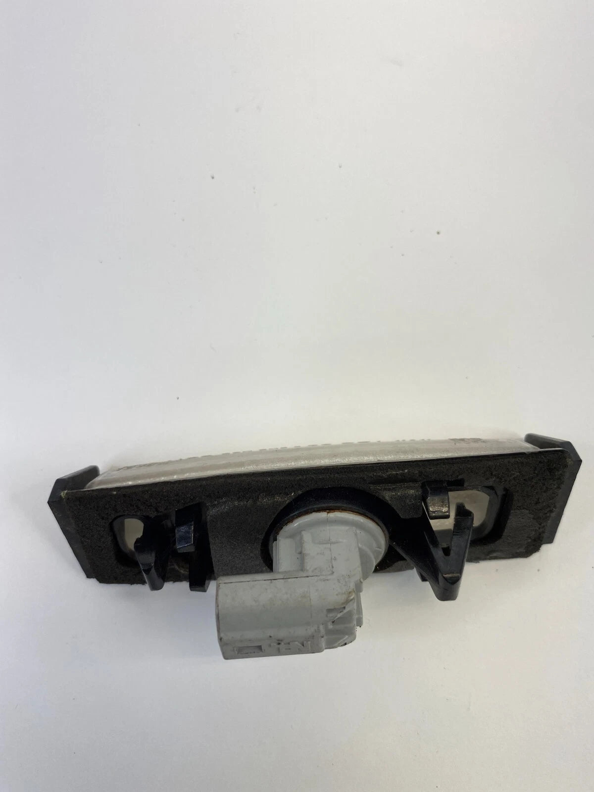2004-2010 TOYOTA SIENNA REAR HATCH TAILGATE LICENSE PLATE LIGHT LAMP OEM