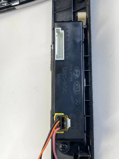 2009 2010 Hyundai Sonata Center Dash Radio Bezel W/ Air Vent Grille Duct OEM
