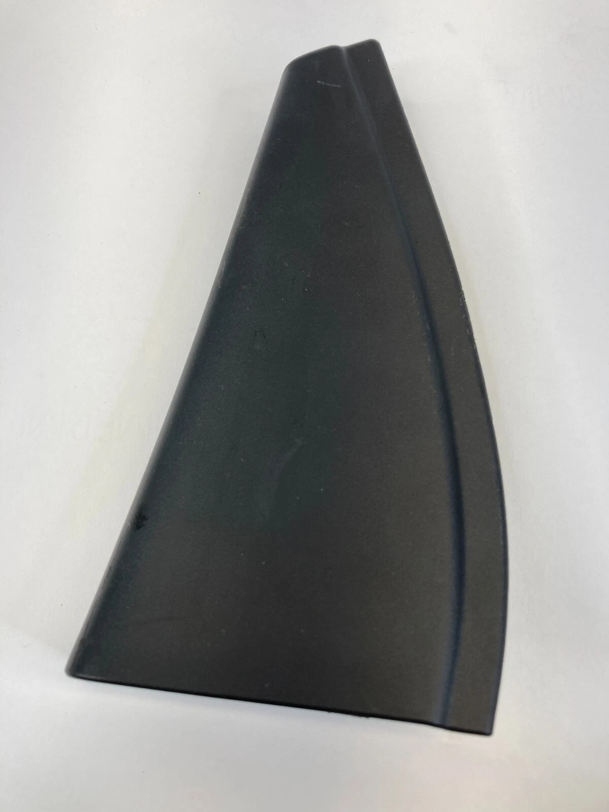 2007-2013 SUZUKI SX4 REAR RIGHT SIDE INNER CORNER COVER TRIM PANEL 83796-79J0